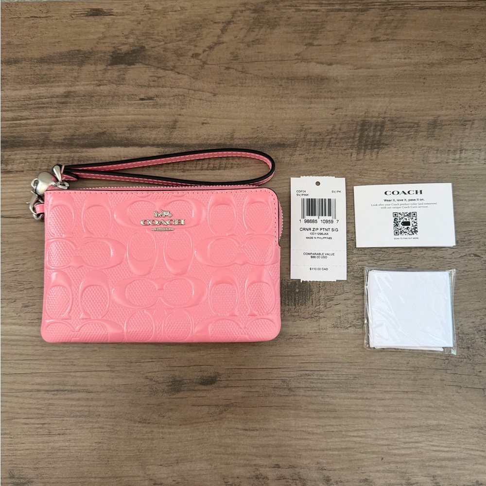 Coach Pink Corner Zip Wristlet In Signature Leather With Heart Charm - Picture 4 of 7